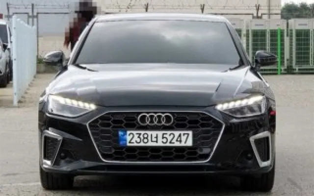 인천중고차사이트추천 A4 (B9) 35 TDI 프리미엄 매물 사진 12 - 2023/01 53,391km