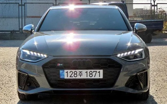 인천중고차사이트추천 S4 (B9) 3.0 TFSI 콰트로 매물 사진 4 - 2022/03 53,331km